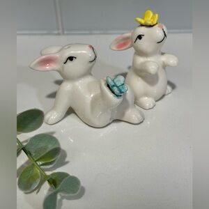 Vintage Ceramic Bunny Rabbit Butterfly Salt And Pepper Shakers Retro Collectible